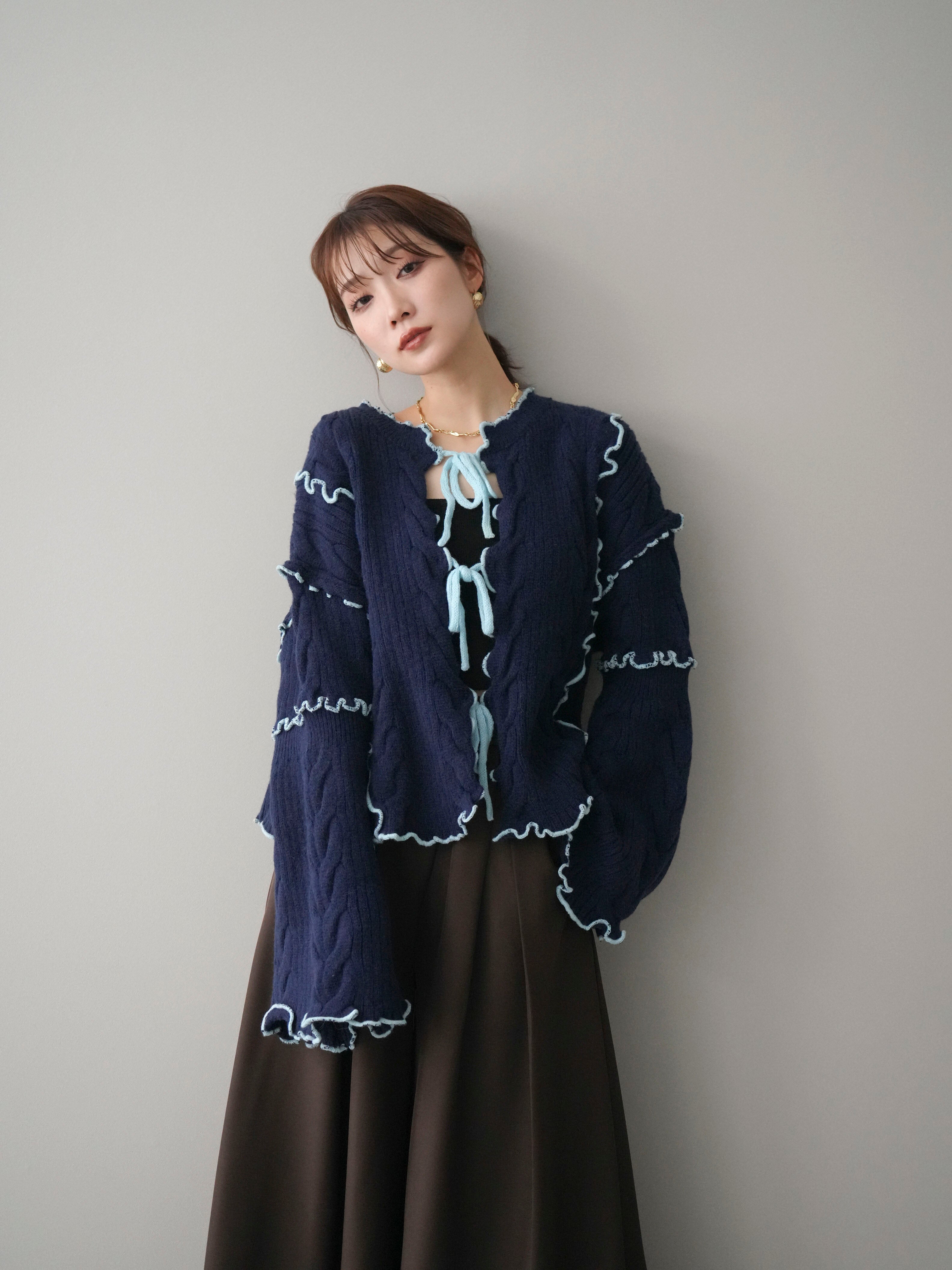 予約]フロントリボン配色メローニットカーディガン/navy – Lumier