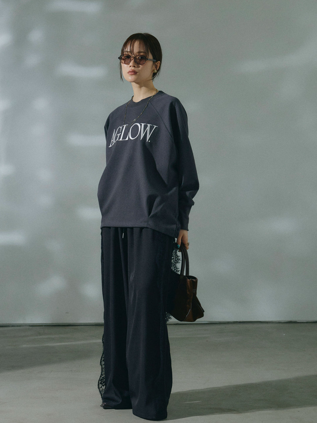 【Allure】[SET]ブークレダンボールロゴ刺繍プルオーバー+サイドピンタックレースイージーワイドパンツ(2set)