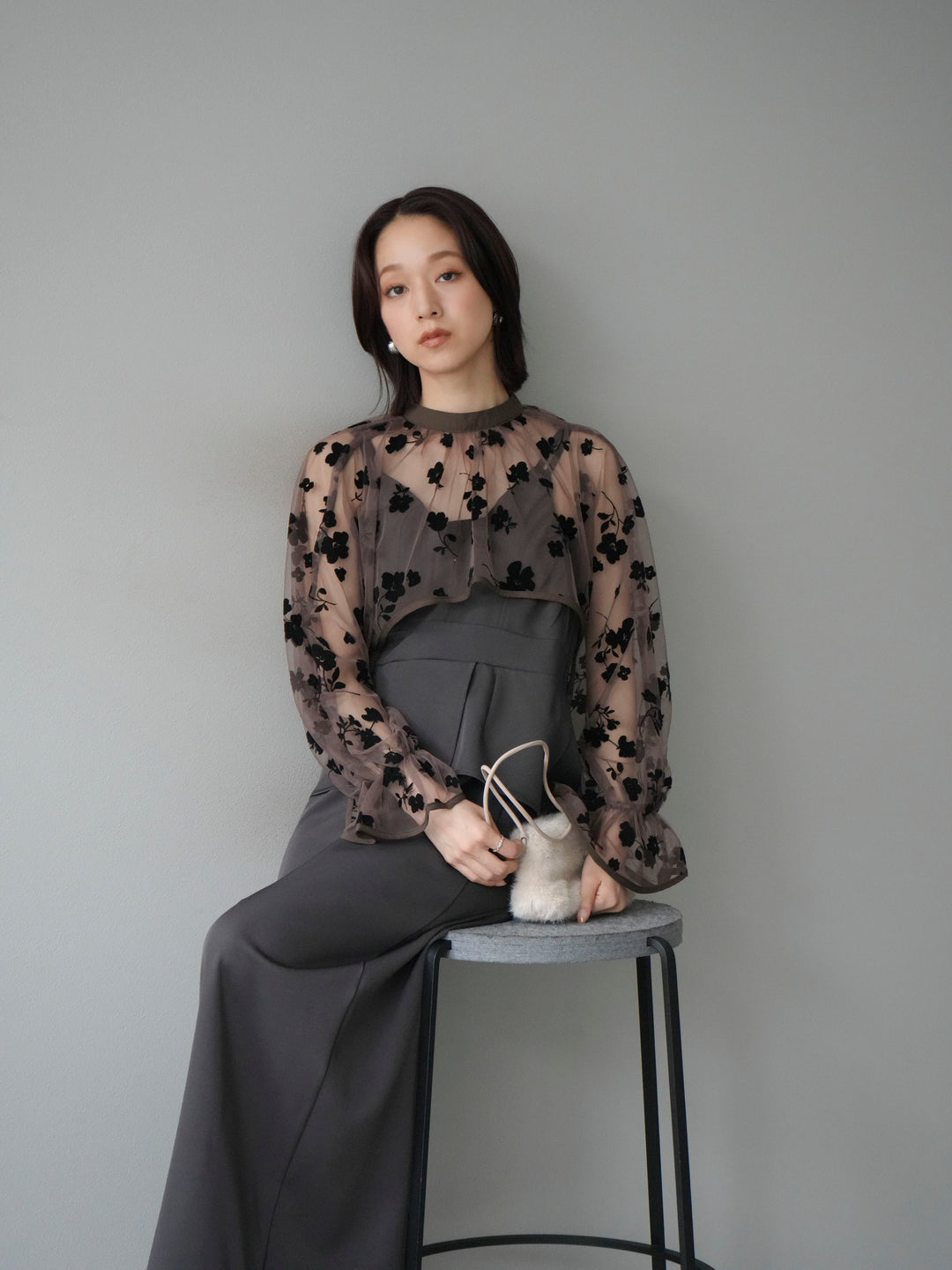 [予約]チュールフラワーフロッキーショートブラウス/ブラウン