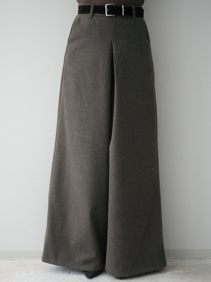 [予約]ベルト付きフロントタックワイドパンツ/brown