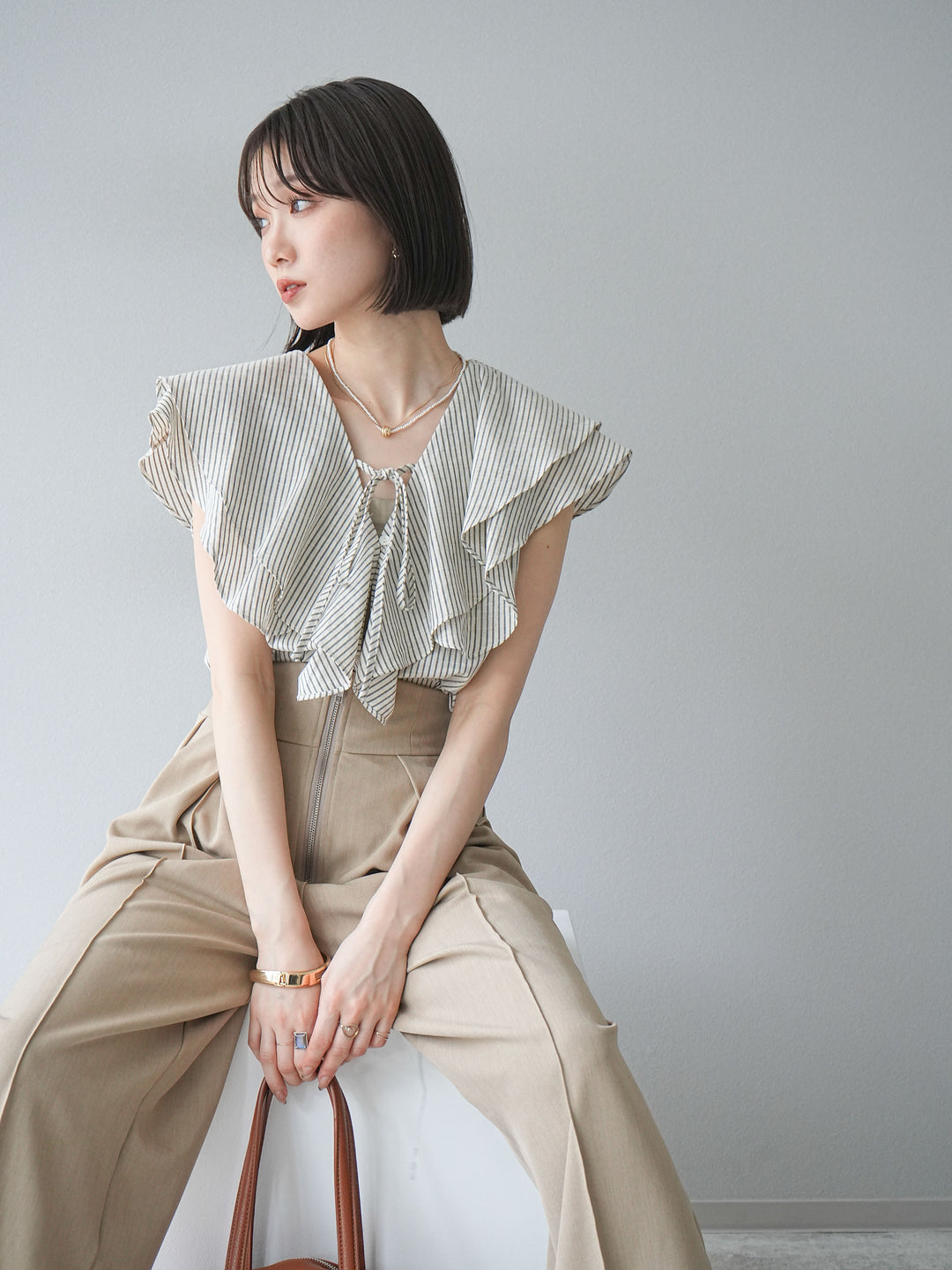 [予約]リネンライクストライプラッフルブラウス/ホワイト