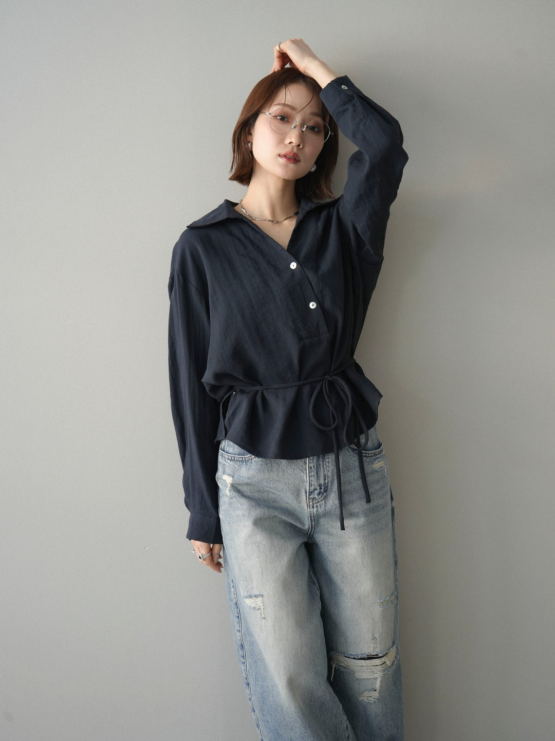 [SET]Vネック変形ラインシャツ+ダメージデニムセミワイドパンツ(2set)