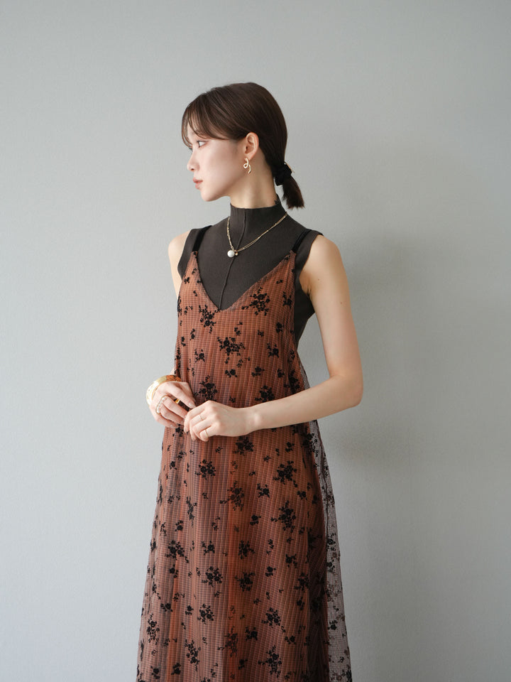 [SET]フロッキーチュールレイヤードベロアキャミワンピース+プチネックセンターシームノースリーニットトップス(2set)