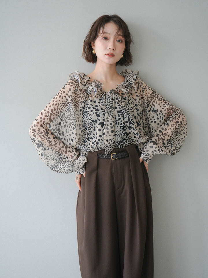 [予約]ラッフルネックシアーブラウス/leopard