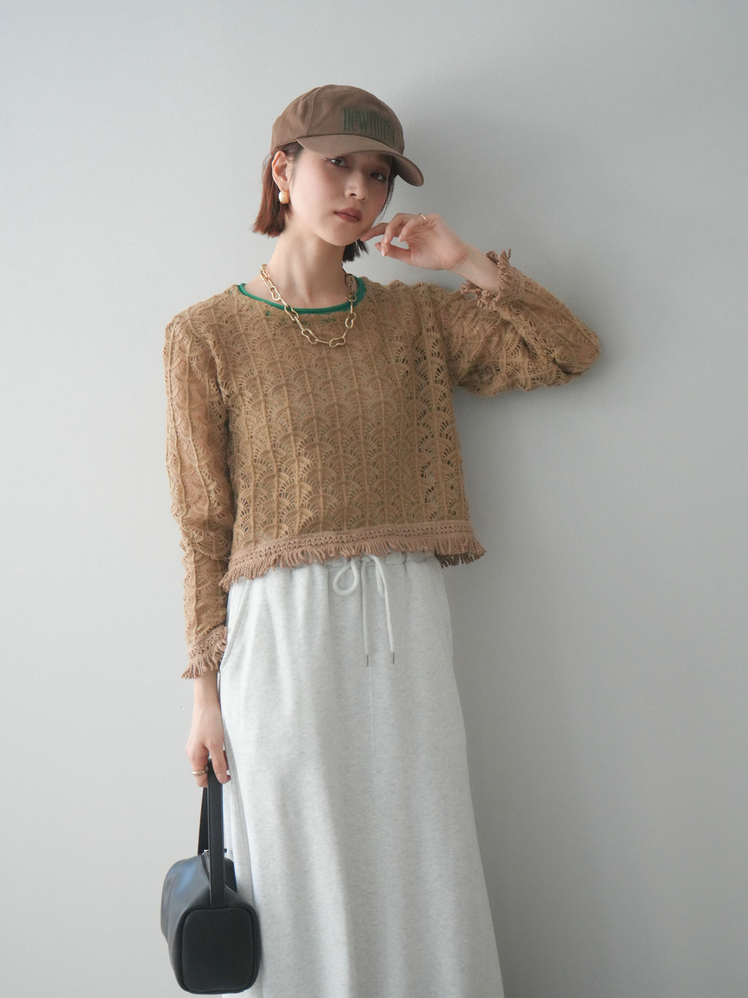 [予約]扇透かし編みクロップドニットプルオーバー/beige