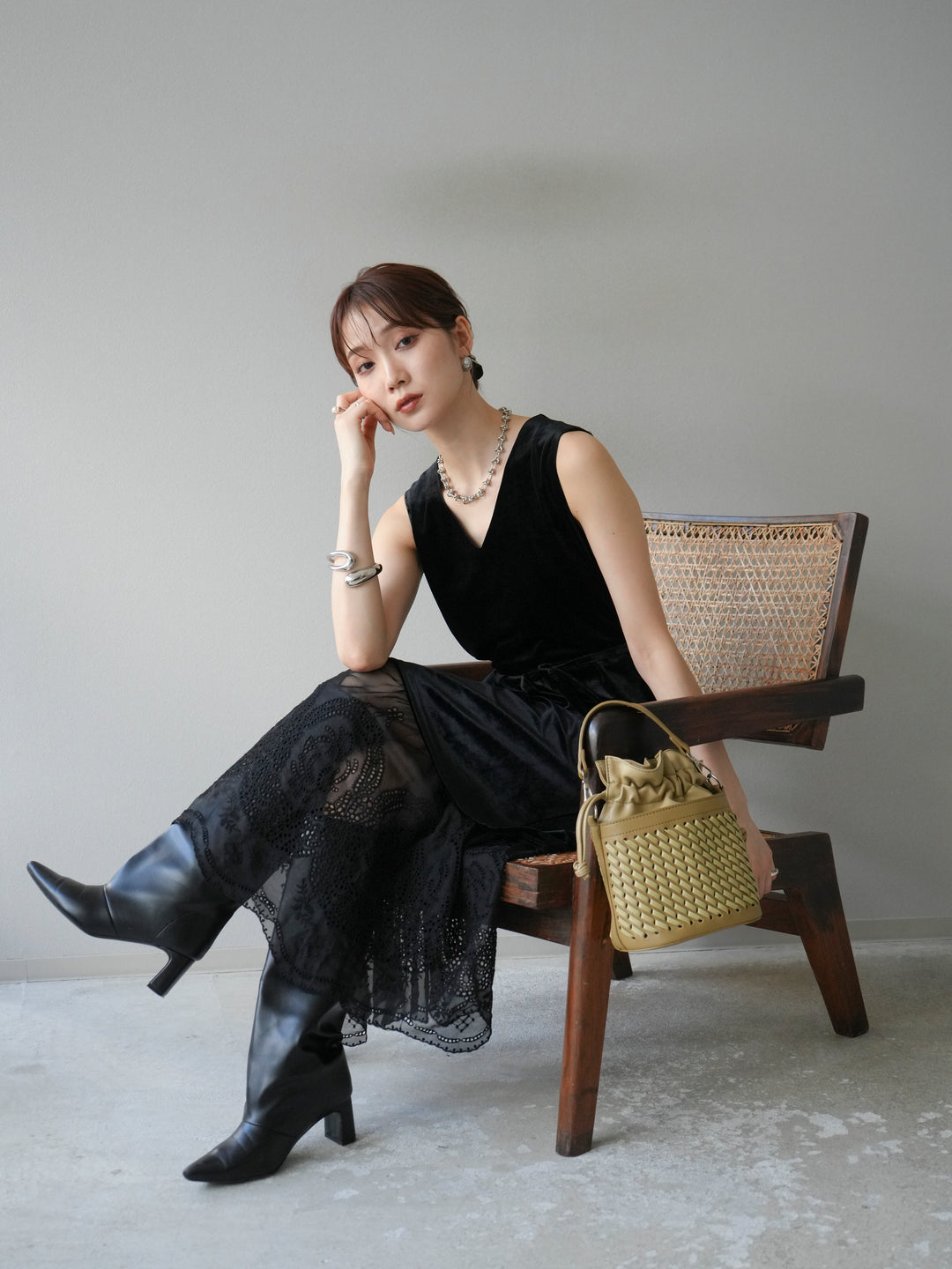 [予約]裾コットンレースベロアワンピース/ブラック