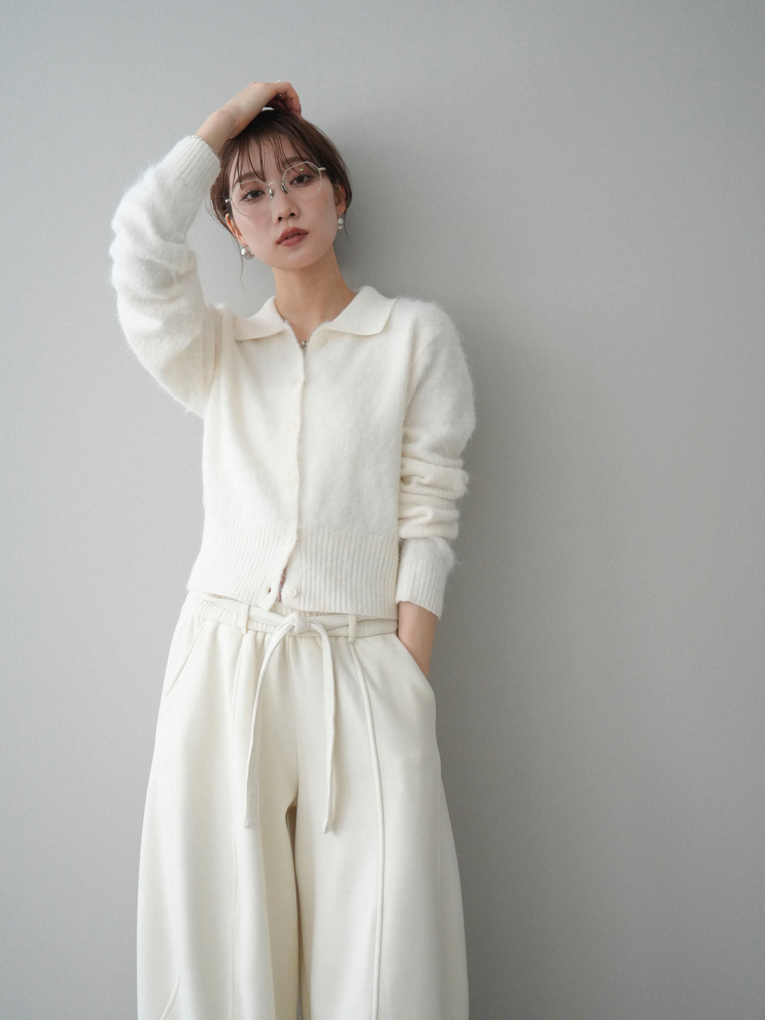 [予約]モヘア衿付きボタンプルオーバー/off