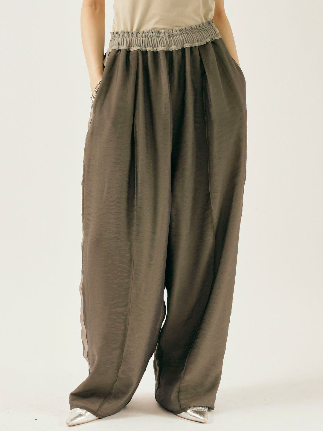 [予約]オーガンジーレイヤードサイドラインパンツ/チャコール