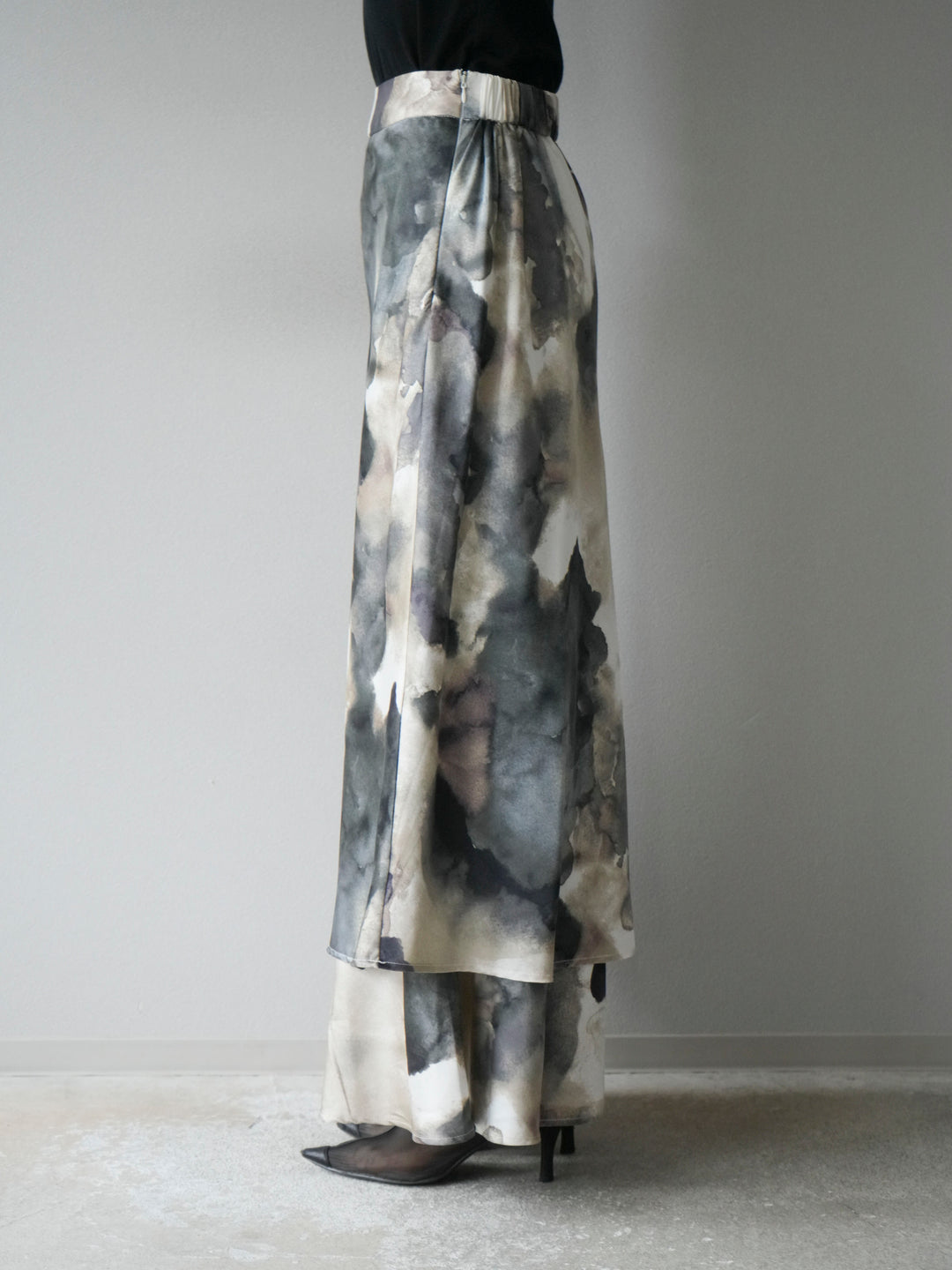 [予約]ニュアンスサテンフリルスカート/アイボリー×ミント