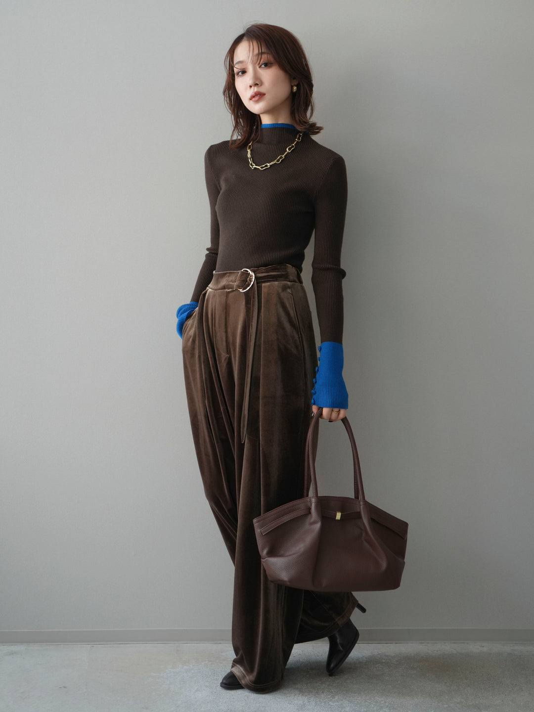 [SET]袖ボタンハイネック配色リブニットトップス+ベロアベルトスリムパンツ(2set)