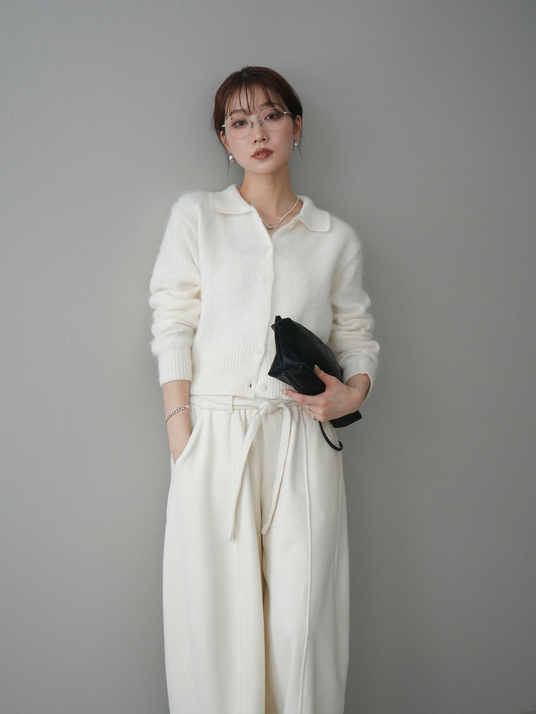 [予約]モヘア衿付きボタンプルオーバー/off