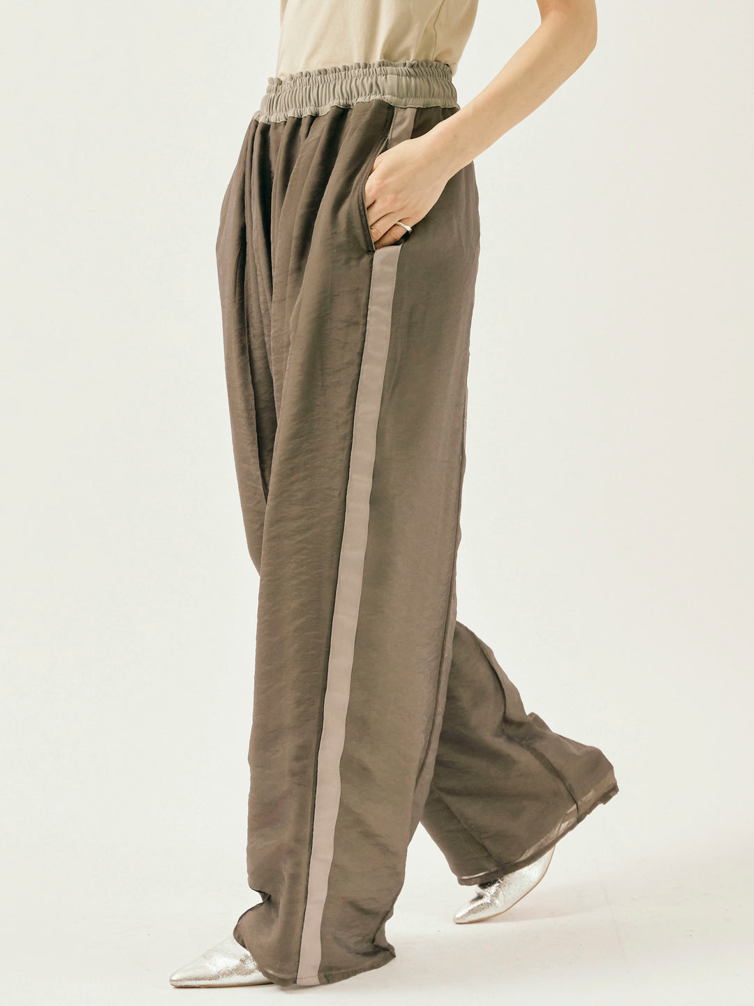 [予約]オーガンジーレイヤードサイドラインパンツ/チャコール