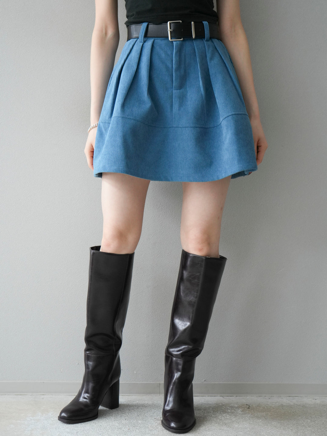 [予約]ベルト付インパンコーデュロイタックフレアスカート/blue