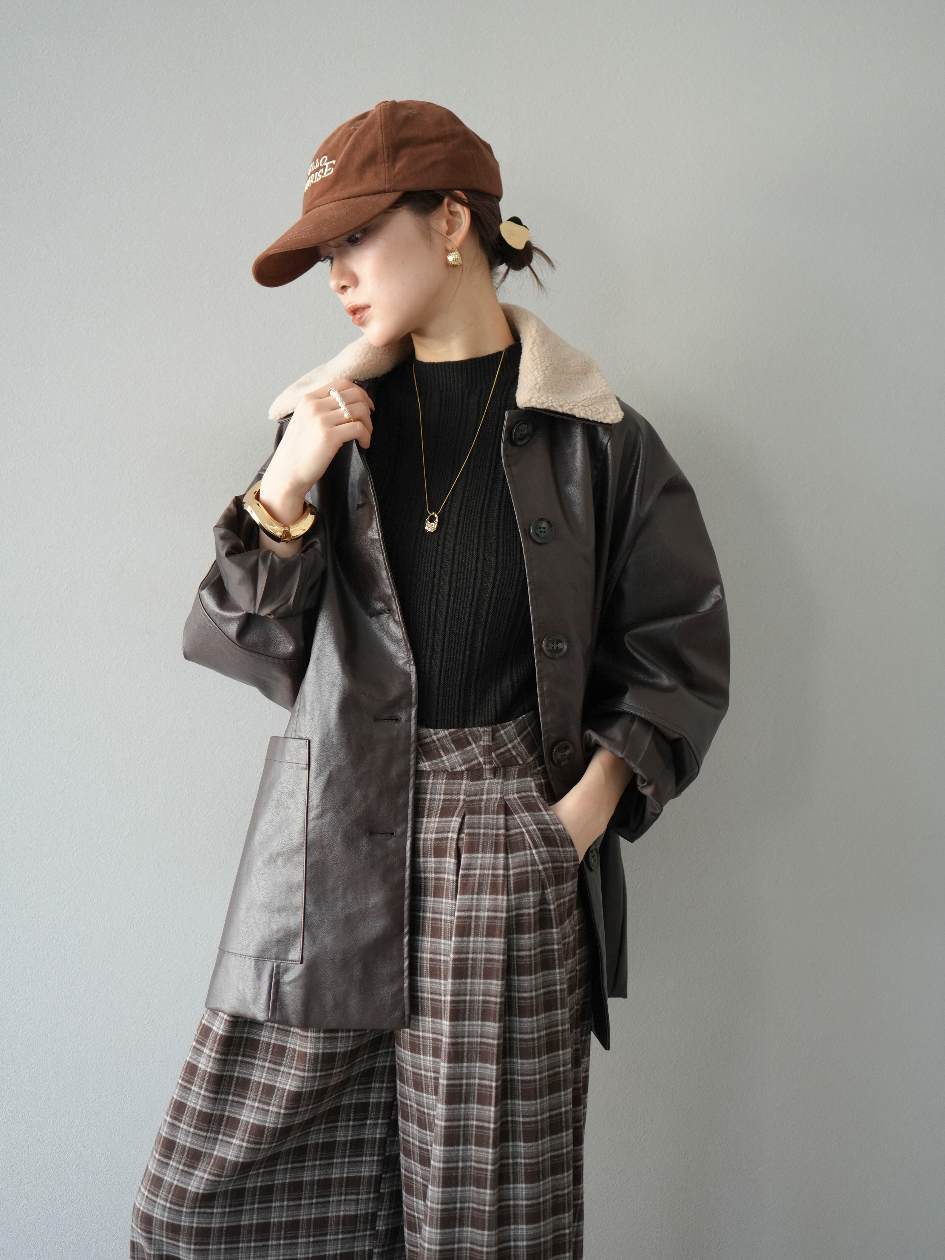 予約]襟ボアレザーブルゾン/ブラウン – Lumier