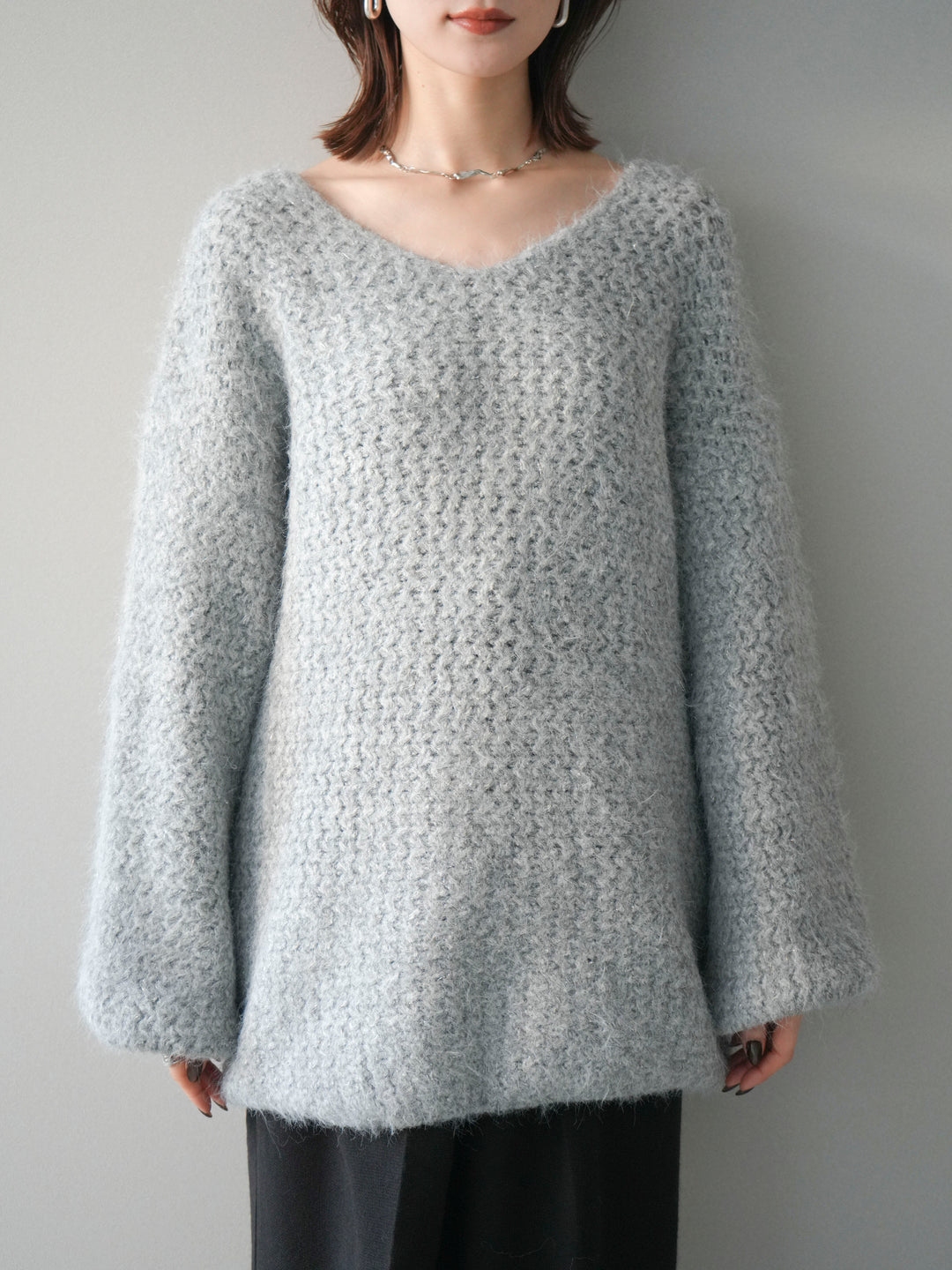 [予約]ウールタッチラメミックスヤーンVネックニットプルオーバー/lightgray