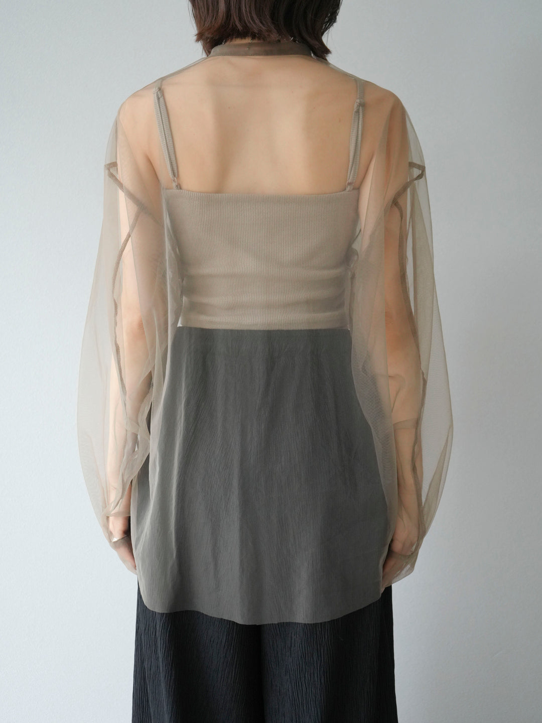 [予約]2WAYスリーブチュールシャツ/グレージュ