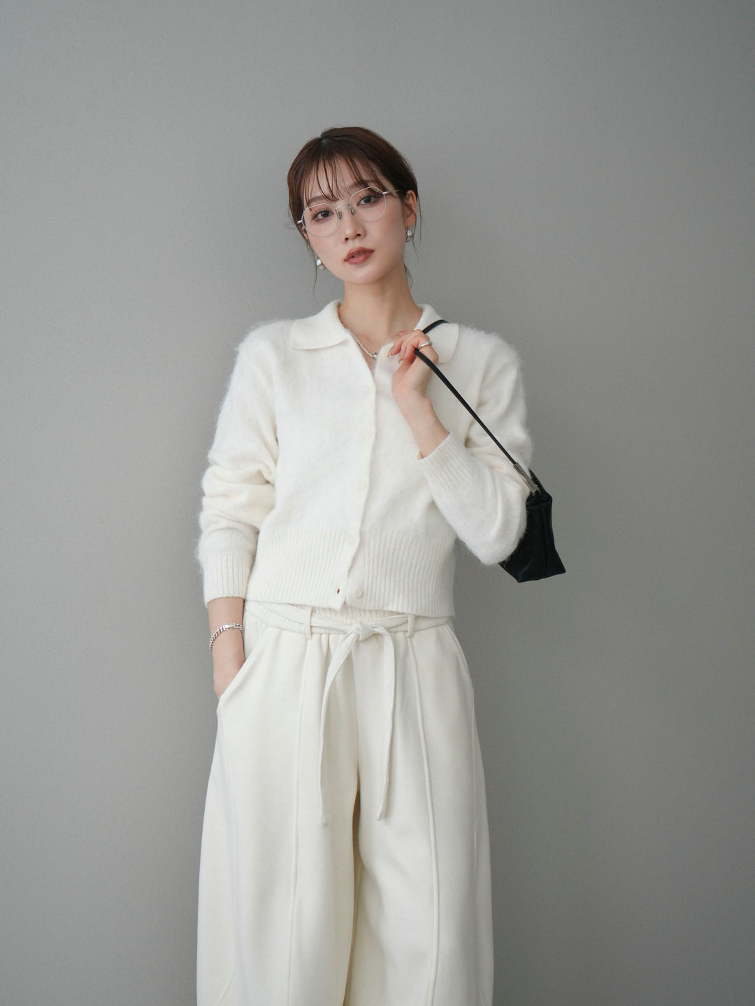 [予約]モヘア衿付きボタンプルオーバー/off