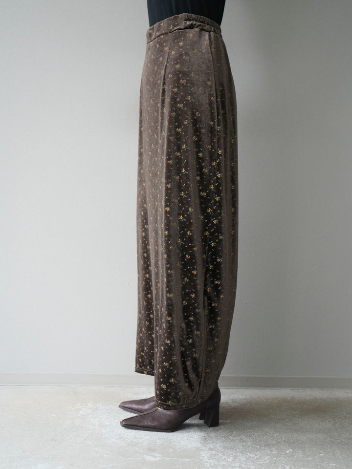 [予約]ベロアフラワープリントIラインスカート/ブラウンxイエロー