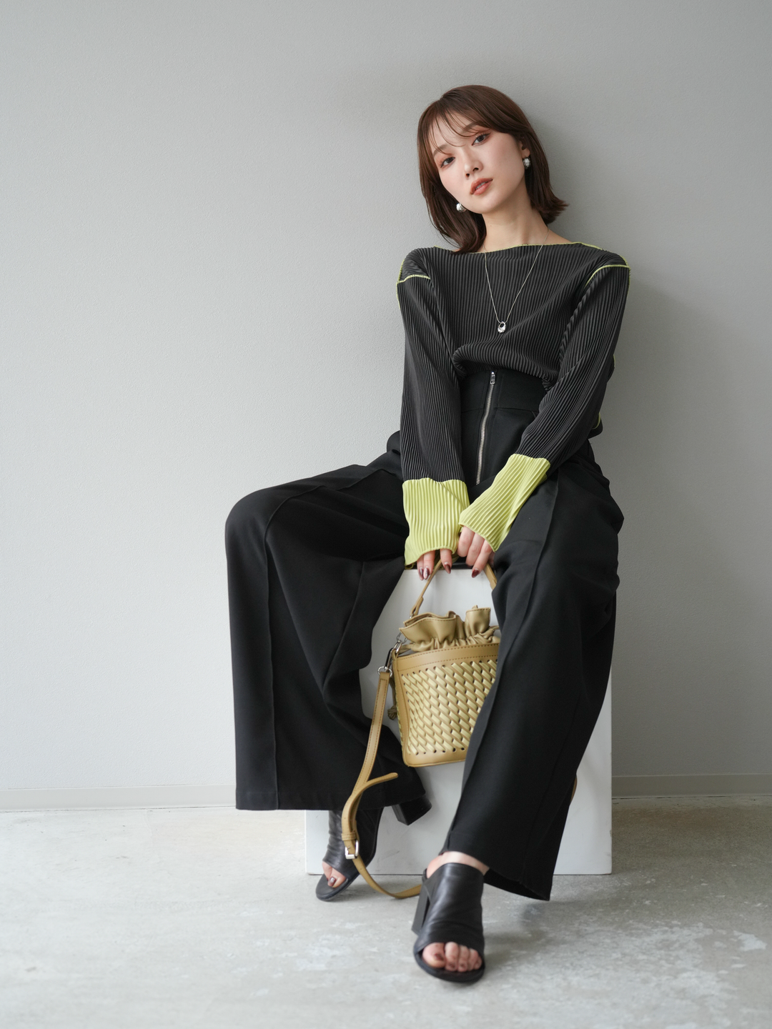 [予約]バイカラープリーツトップス/チャコール