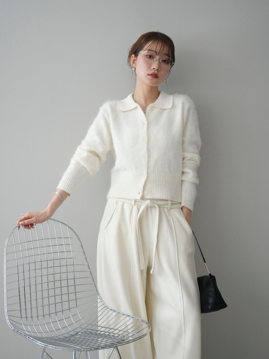 [予約]モヘア衿付きボタンプルオーバー/off