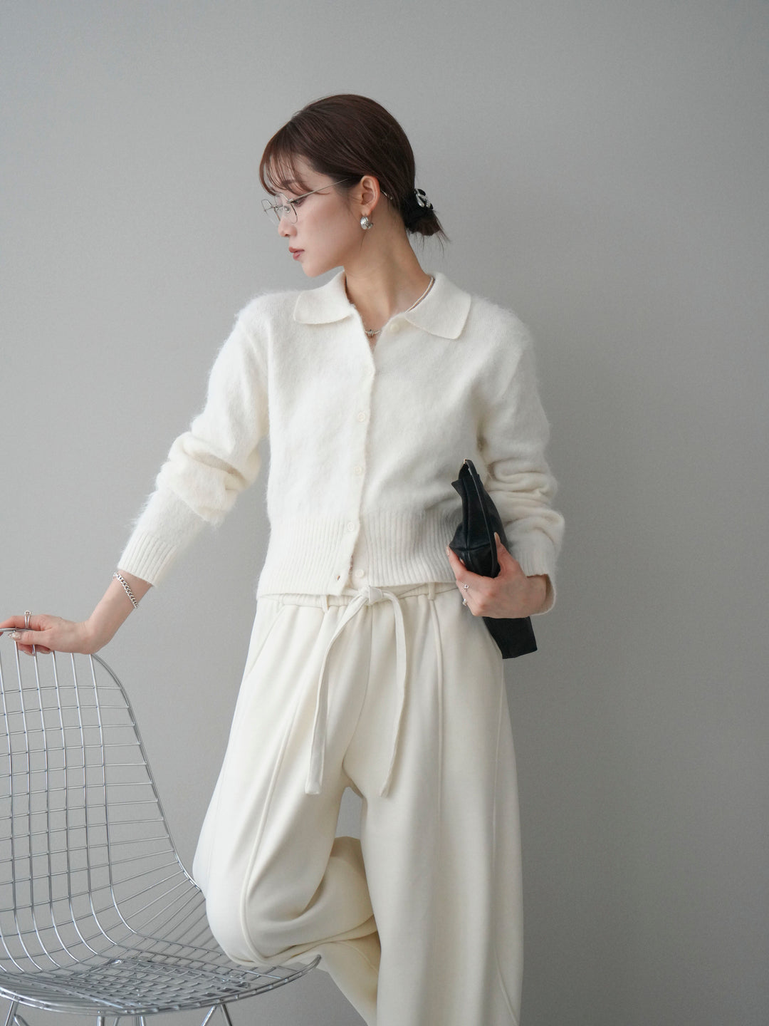 [予約]モヘア衿付きボタンプルオーバー/off