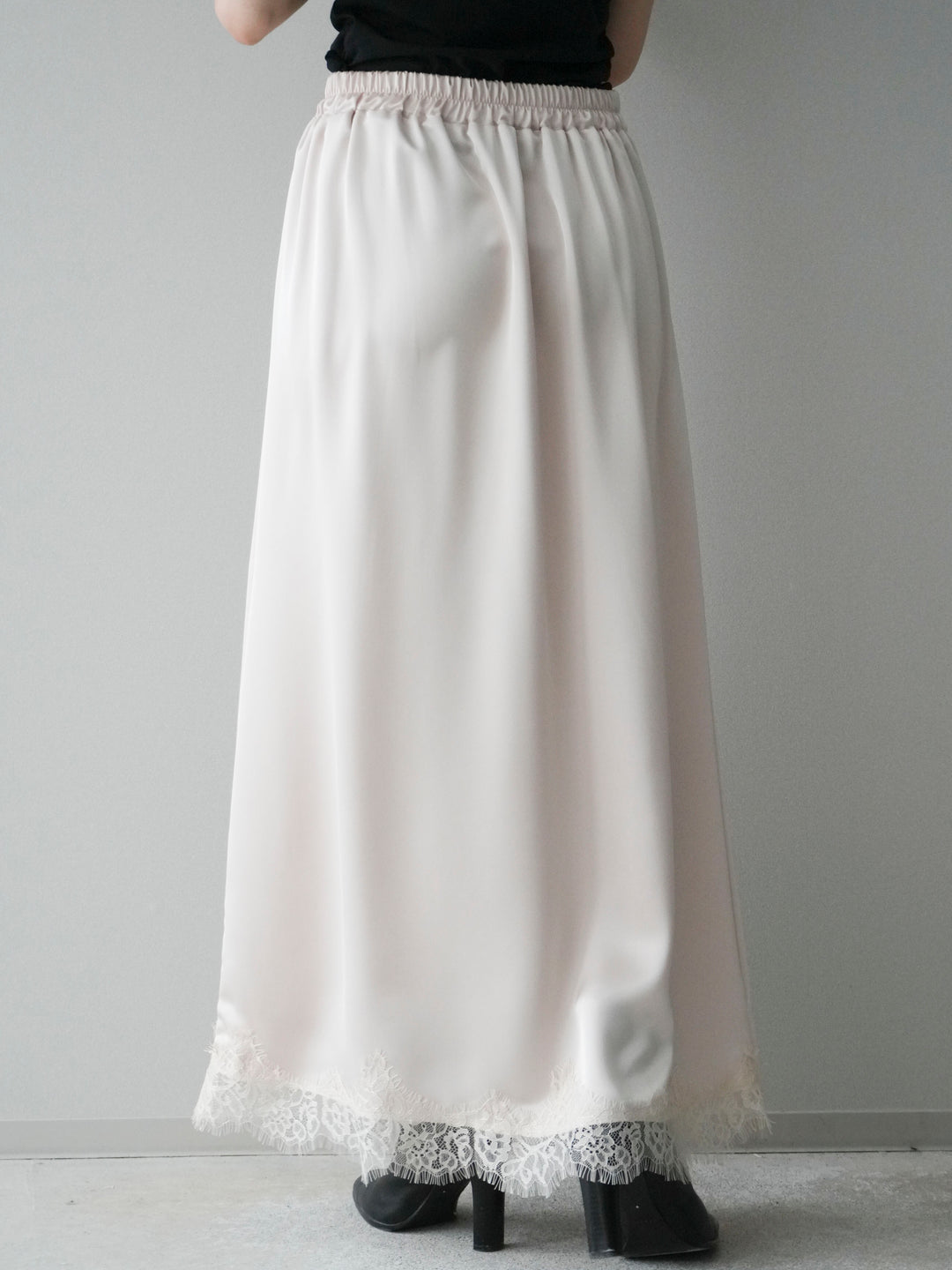 [予約]裾レースサテンナロースカート/ecru