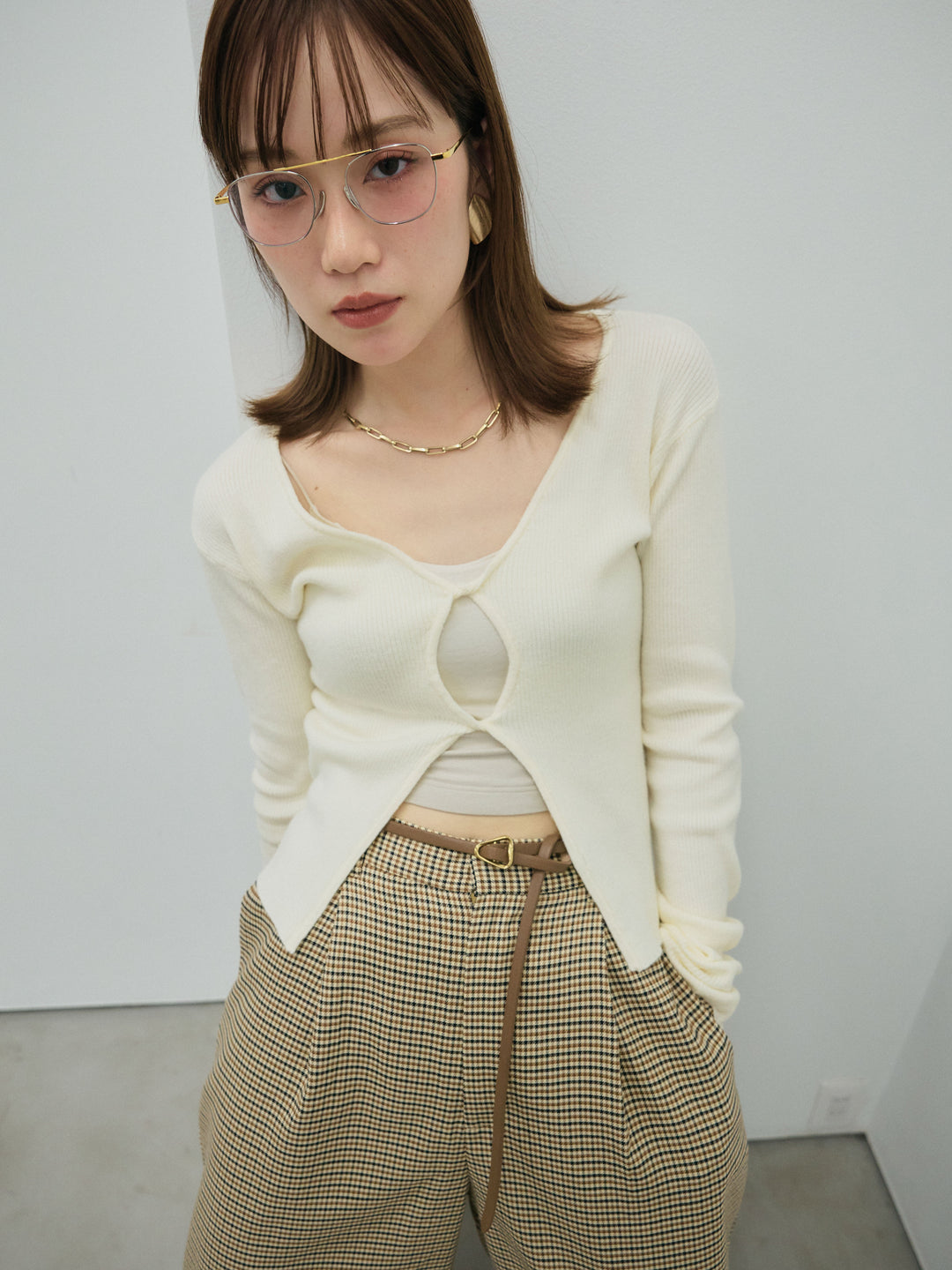 【Allure】[SET]フロントツイストホールリブニットトップス+チェック柄タックワイドパンツ(2set)