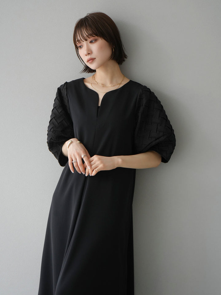 [Pre-order] Mixed material key neck tuck dress/Black