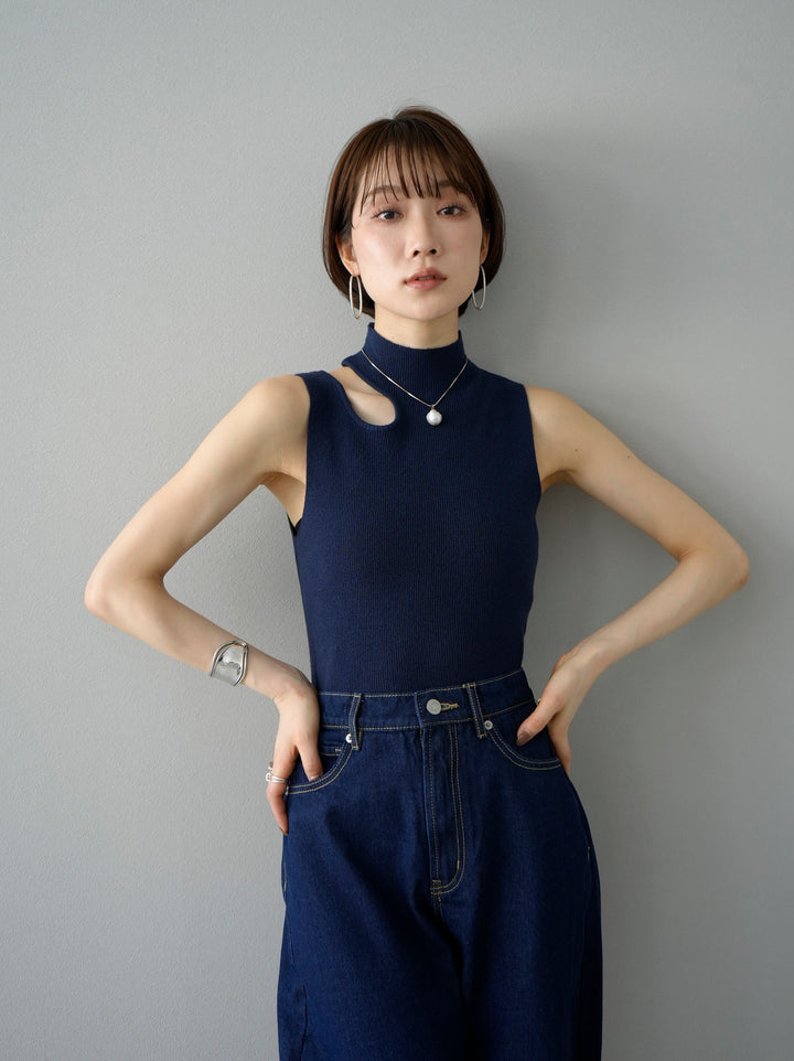 [SET] Cut-out sleeveless rib knit + choice of necklace set (2 sets)
