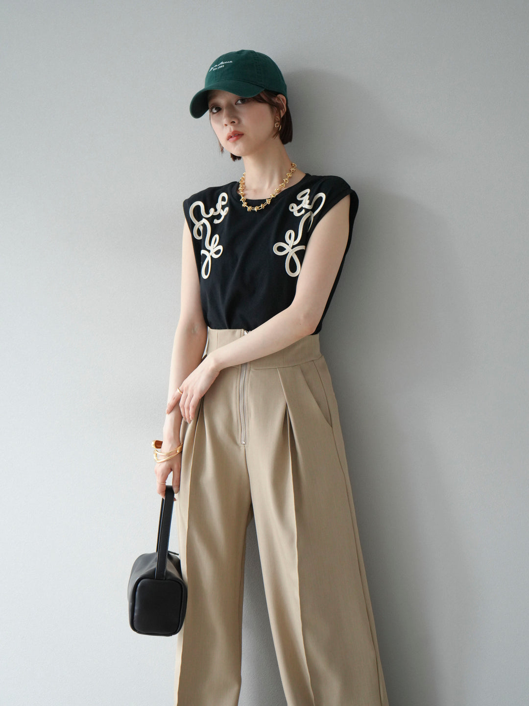 [SET]コード刺繍フレンチスリーブTシャツ+ジップタックワイドパンツ(2set)