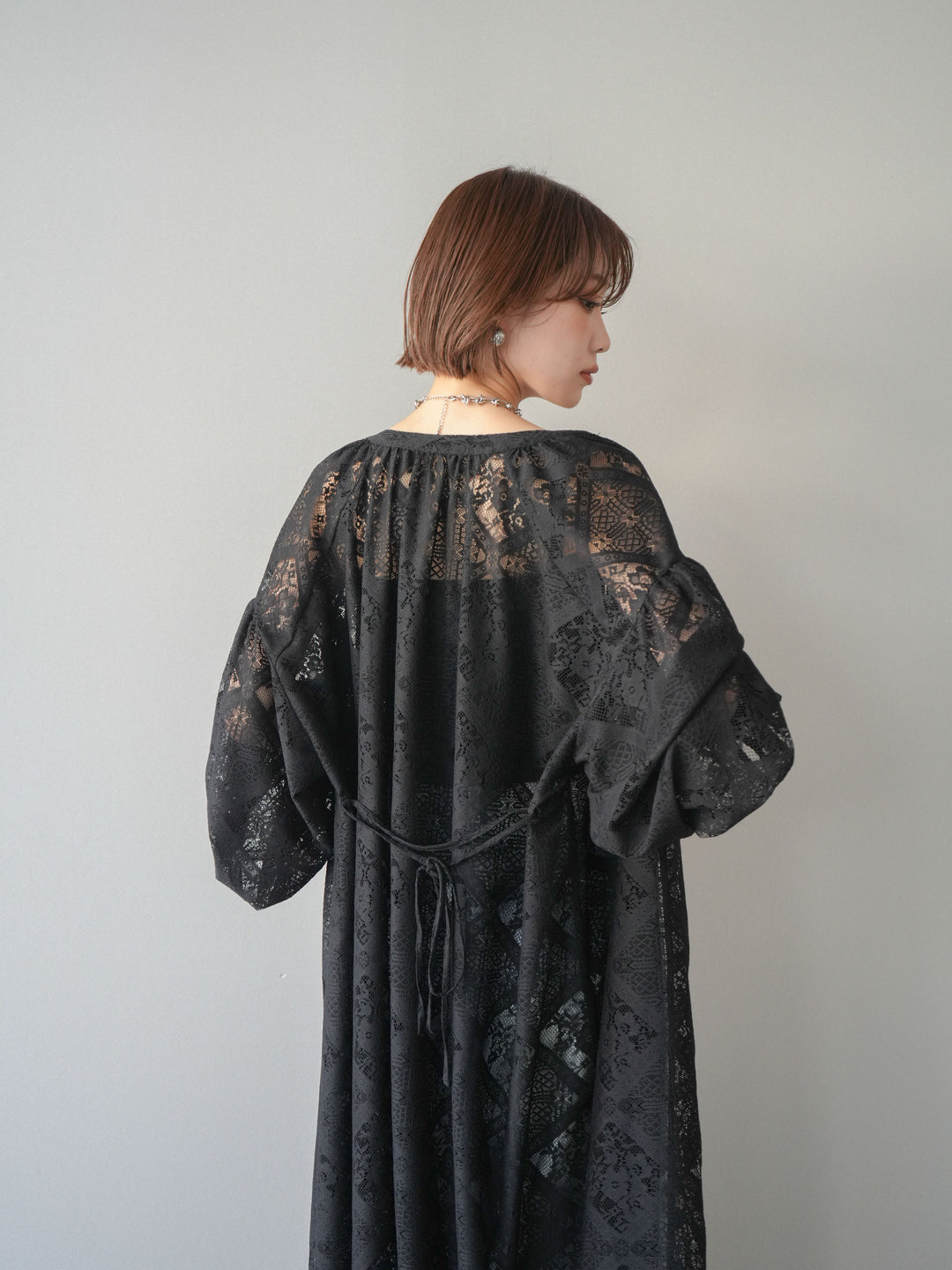 【預購】薄紗蕾絲長裙 / 黑色
