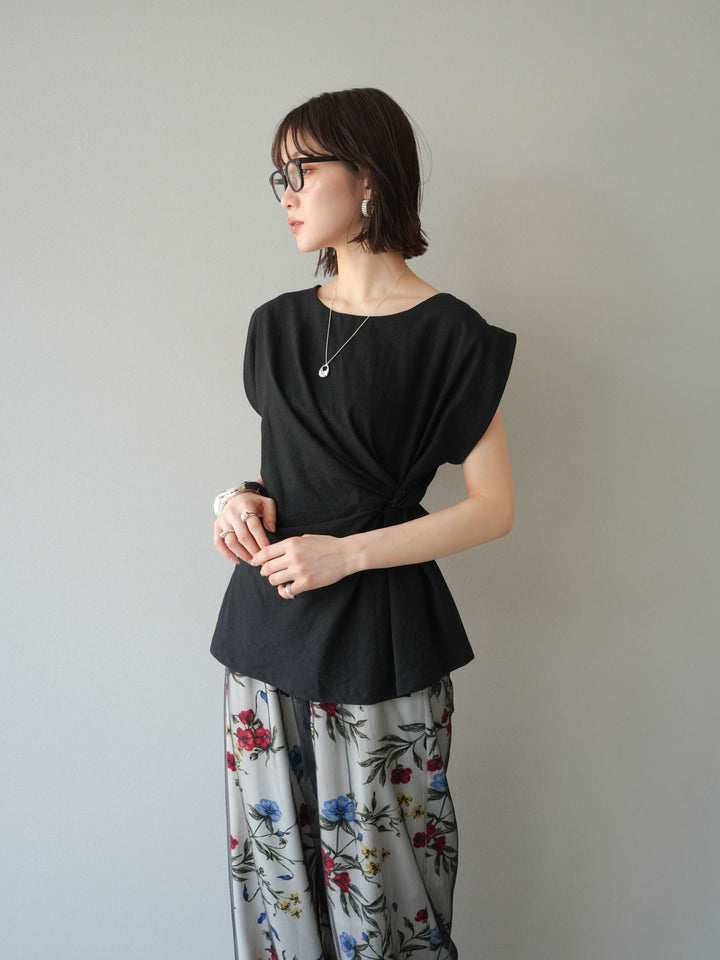 [SET] 側扭法式上衣+植物圖案休閒褲+繩繡薄紗疊穿褲（3件套裝）