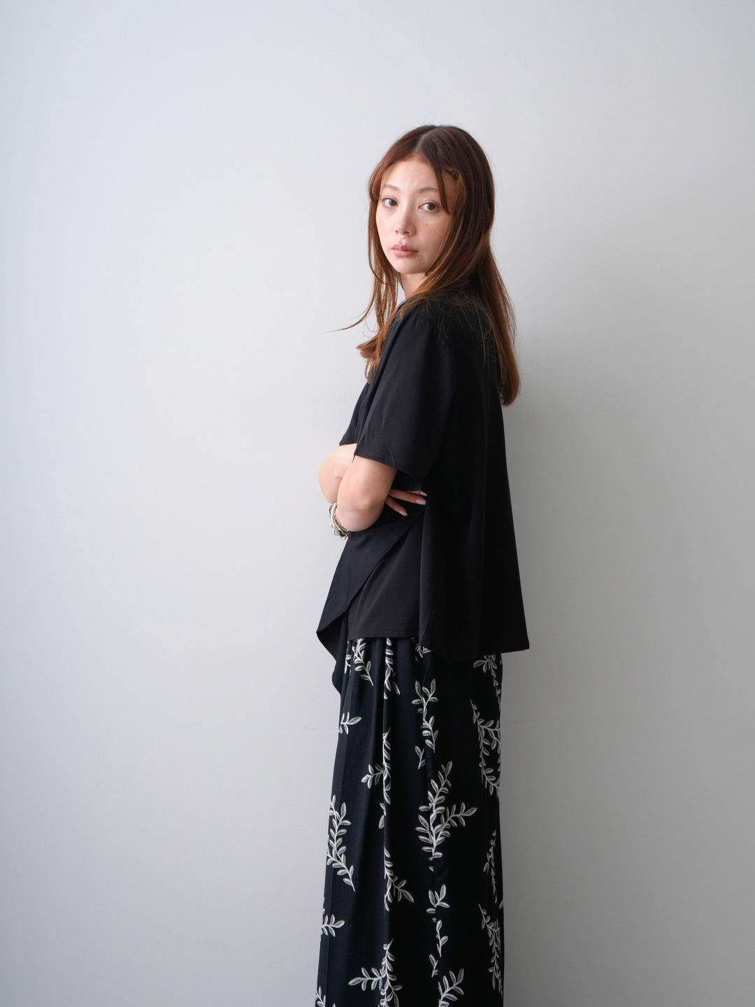 [SET]ラッフルドッキングTEE+リーフプリントタックワイドパンツ(2set)