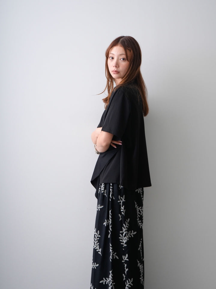 [SET]ラッフルドッキングTEE+リーフプリントタックワイドパンツ(2set)