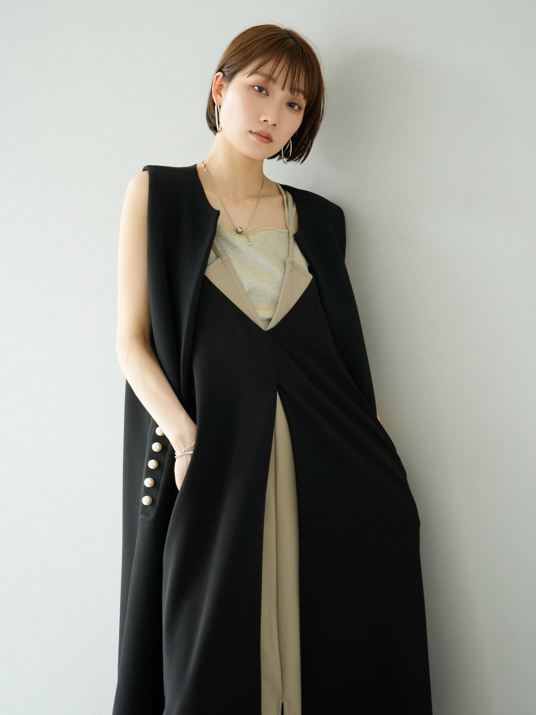 [Pre-order] Bicolor Layered Design Cami Dress/Black