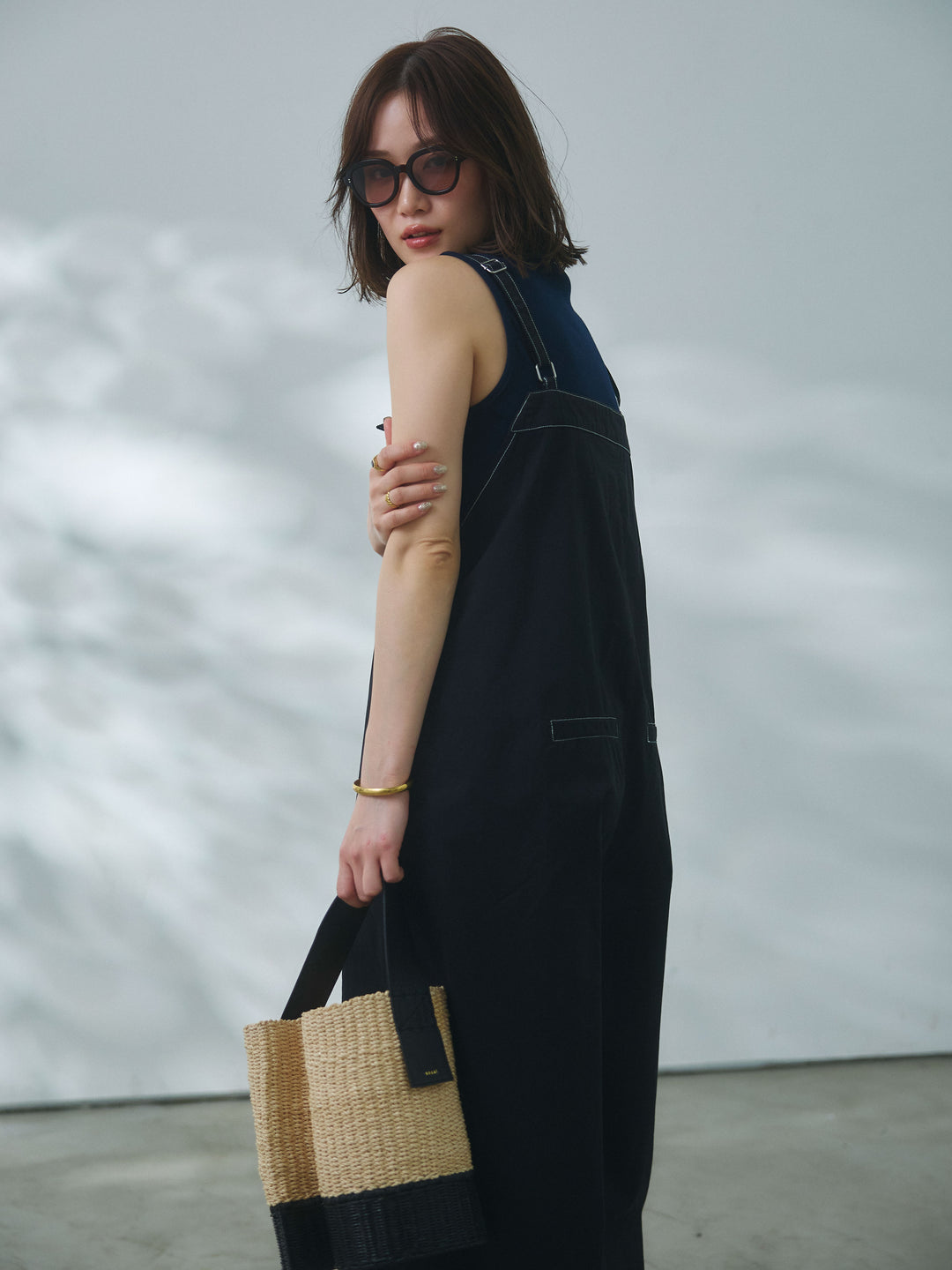 【Allure】[SET]カットオフコットンツイル配色ステッチサロペット+フロントボタンテレコリブタンクトップ(2set)