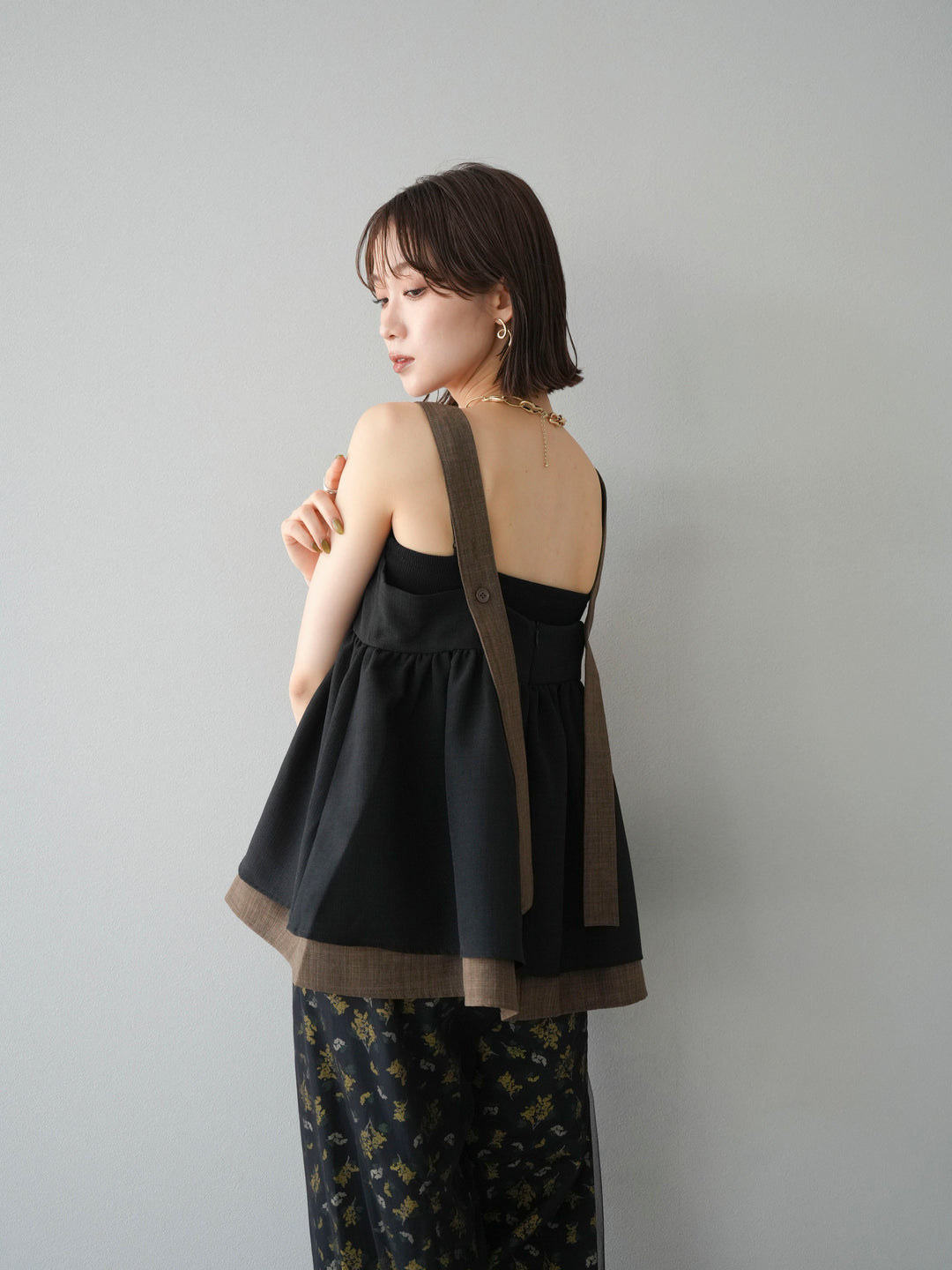 [SET]リネンライク配色フレアタンクトップ+コード刺繍チュールレイヤードパンツ+ブーケプリントタックパンツ(3set)