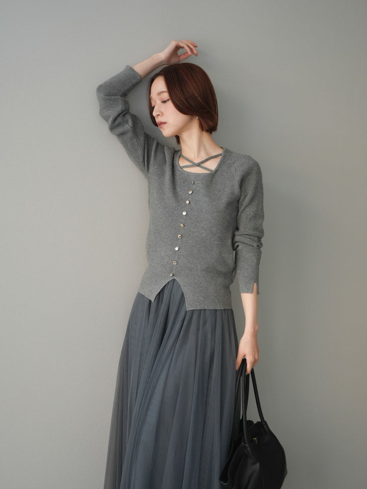 [予約]クロスデザインネックシルバーボタンニット/gray