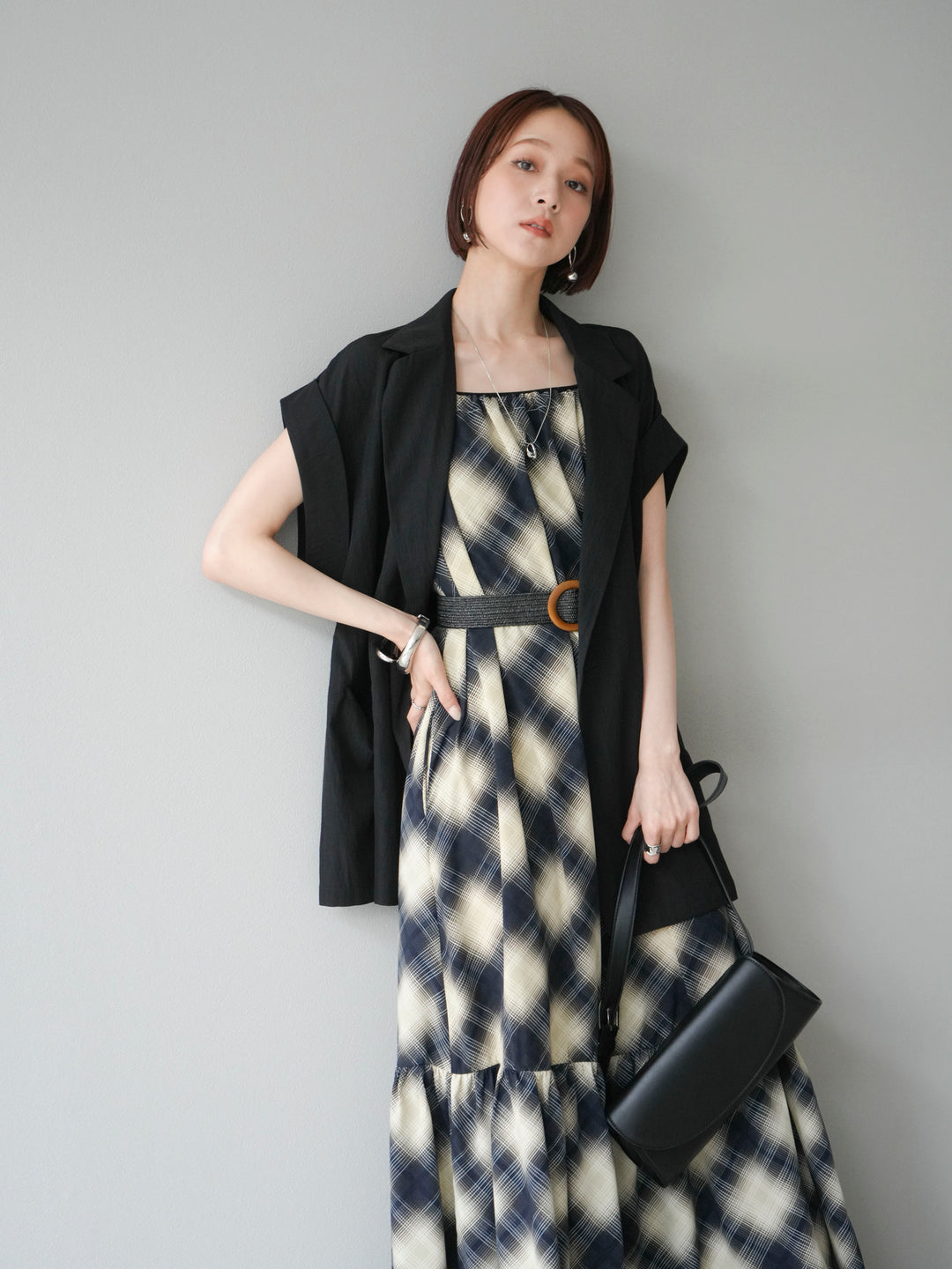 [SET]ベルト付チェックノースリーブワンピース+リネンライクノースリーブダブルジレ(2set)