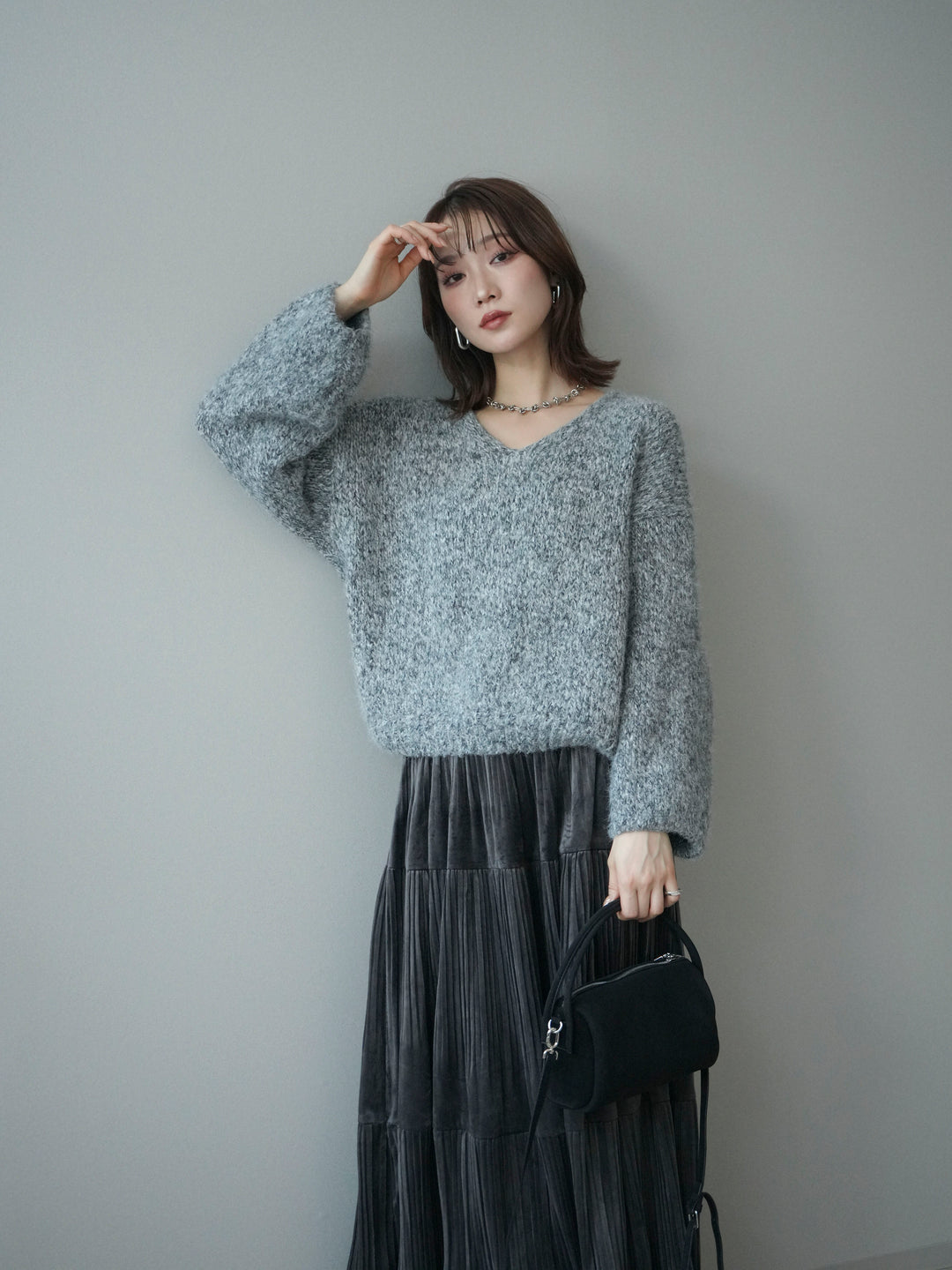 [SET]Vネックミックスヤーンニットプルオーバー+選べるアクセセット(2set)