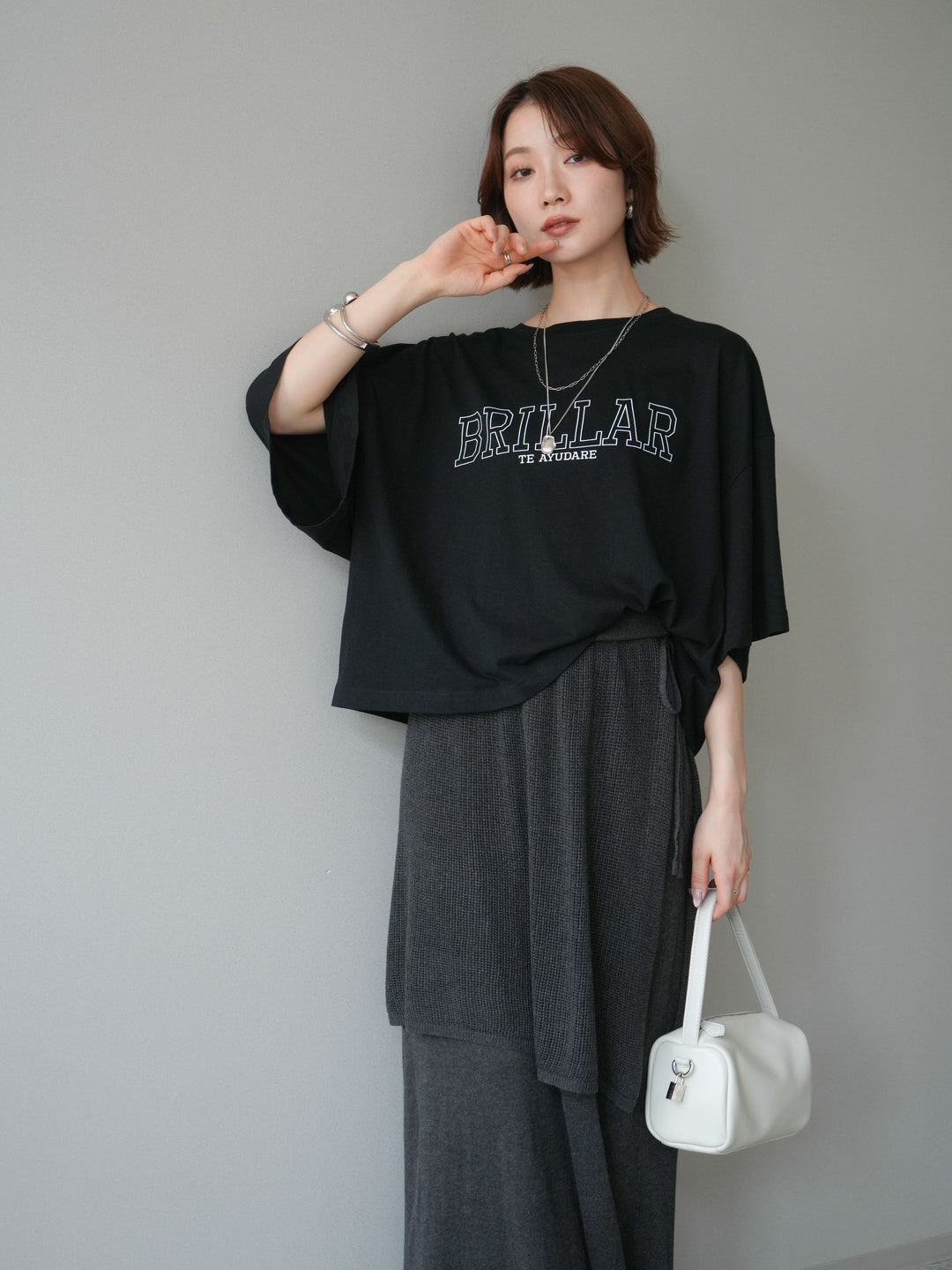 [SET]ボックスシルエットロゴTEE+選べるアクセセット(2set)