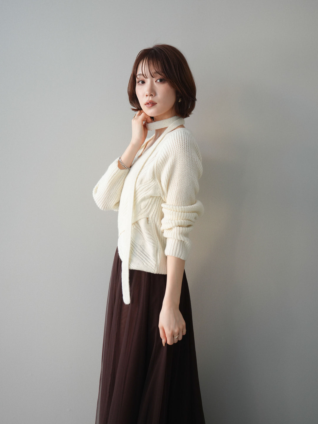 [予約]ケーブル編みクロスニットトップス/white