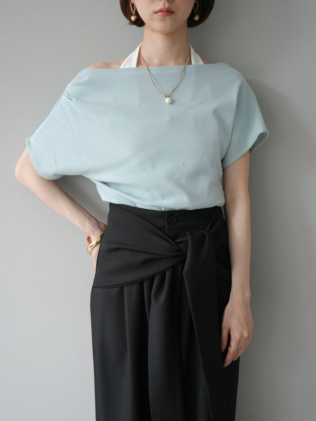 【預購】疊層設計露背套頭衫/藍色