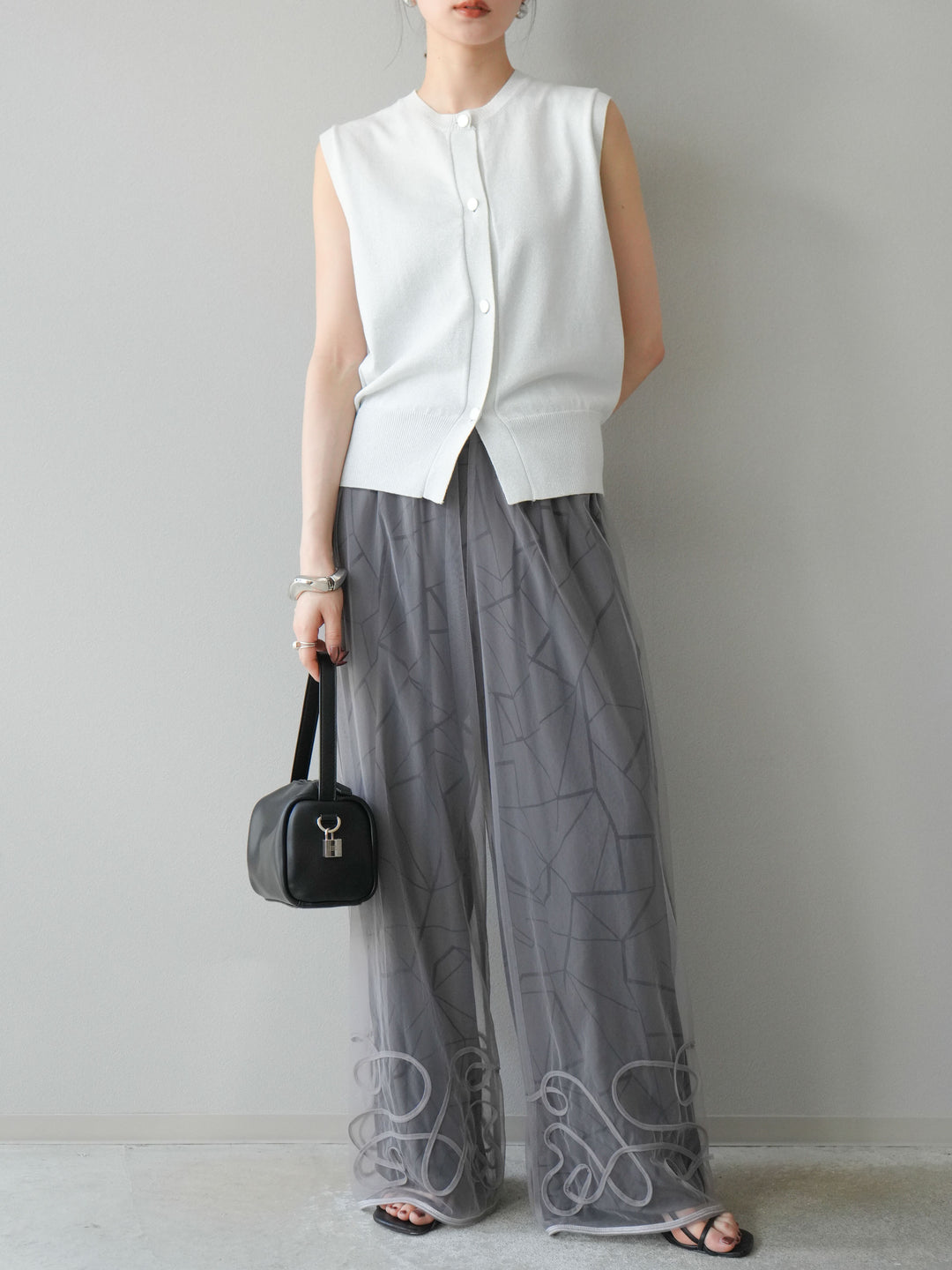 【預購】金銀線針織背心/白色