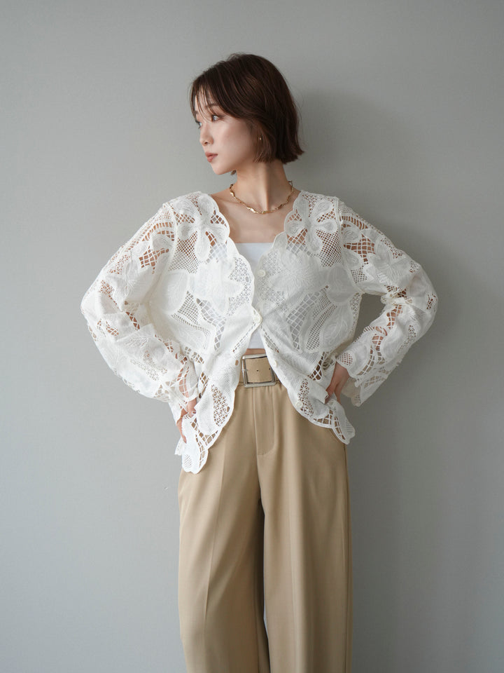 【套裝】3D蕾絲蕾絲上衣+內建胸罩羅紋抹胸吊帶背心（兩件組）