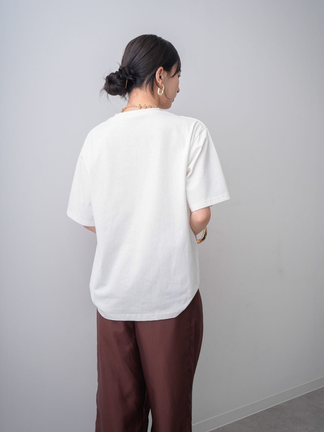 [SET]ニュアンスフローラルフォトTEE+シアーレイヤードフロントタックイージパンツ(2set)
