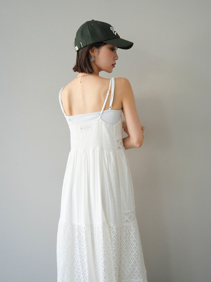 [SET] 蕾絲花邊吊帶裙+網紗羅紋罩杯吊帶背心（2件組）