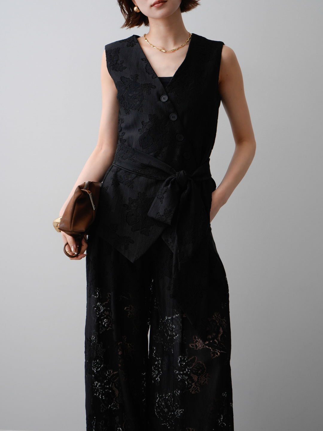 【套裝】蕾絲不對稱背心和透視蕾絲束腰褲套裝（2套）+不對稱一觸手手鐲（2套）