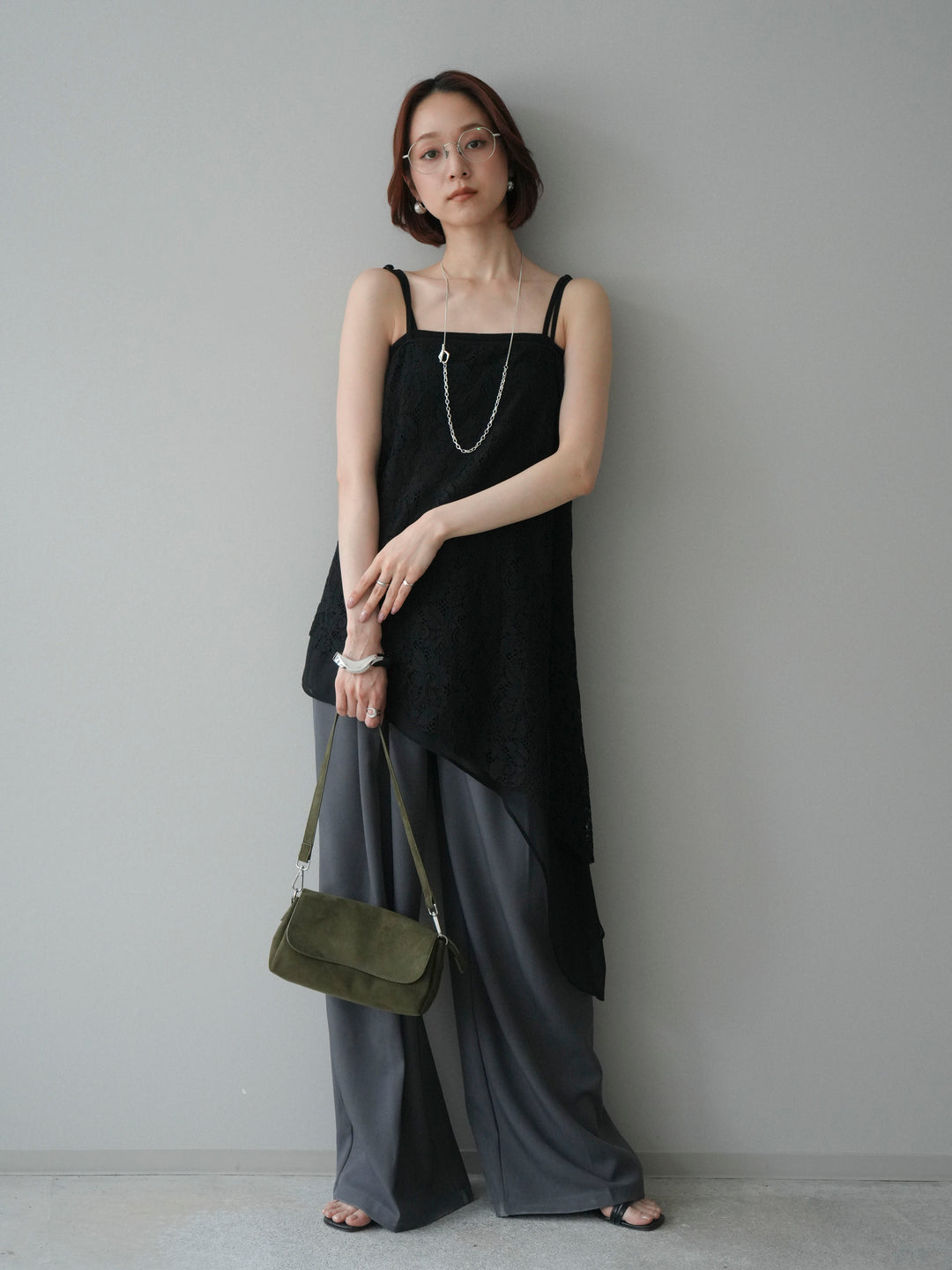 [予約]シフォンレイヤードアシンメトリーレースキャミソール/black