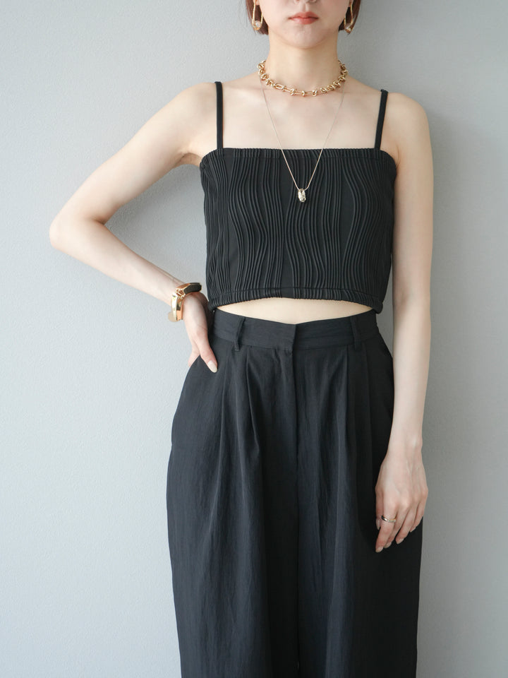 【預購】波浪滾邊杯裸色吊帶背心/黑色
